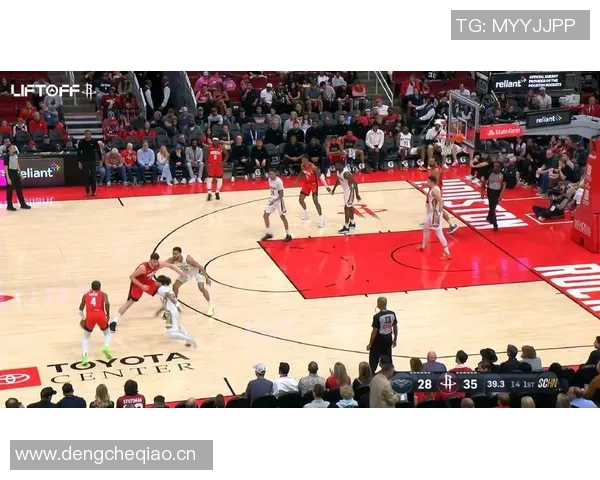 火箭队与尼克斯在2019年对决回顾及精彩瞬间分析